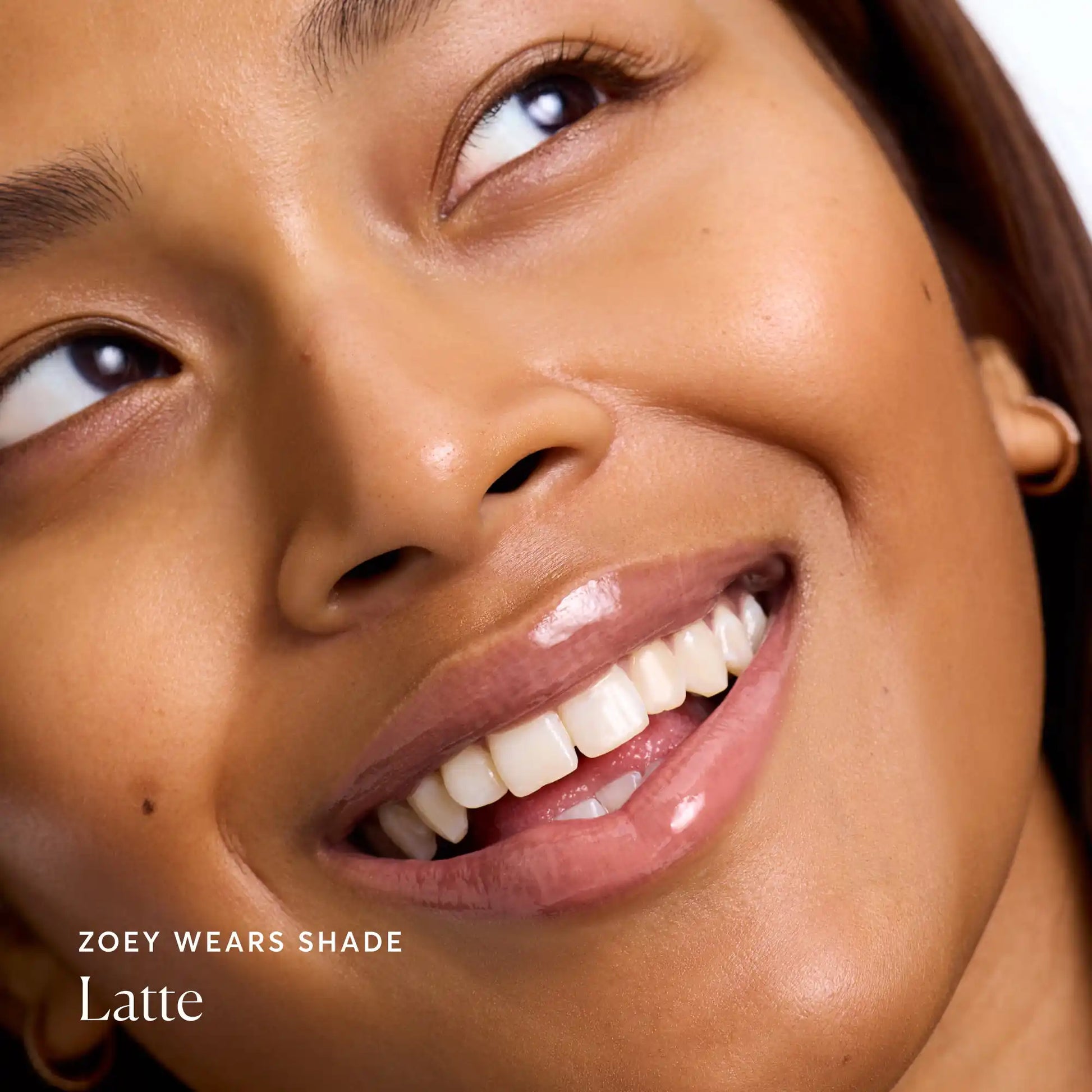 phyto-glow-lip-balm-latte-u1 NATR-60110-Alt-Images-Phyto-Glow-Lip-Balm-Latte-04.webp